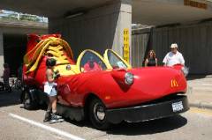 2006_ArtCar_3_Parade 178